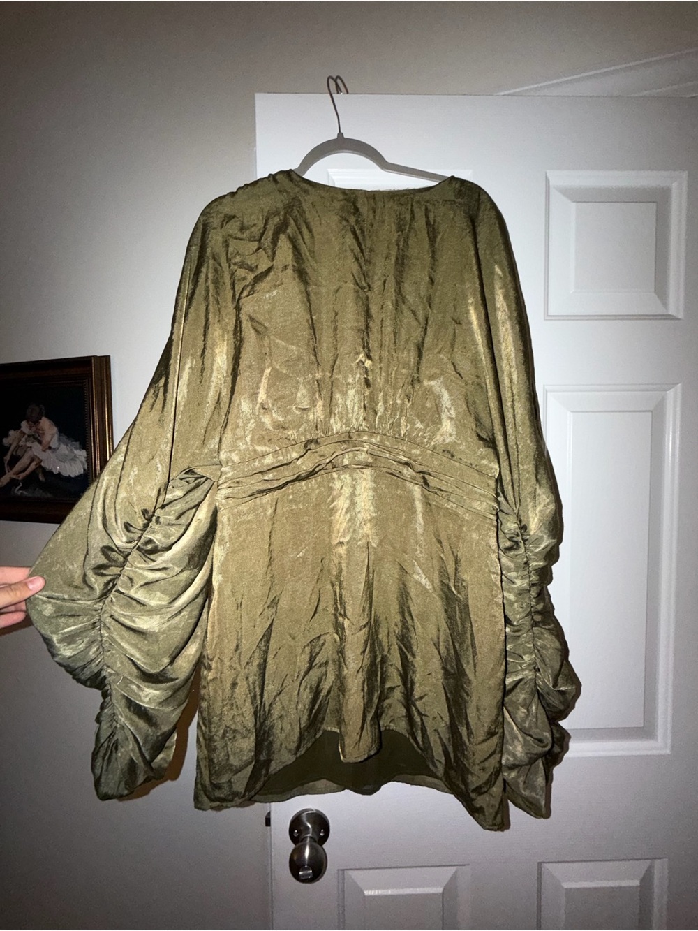 House of Harlow 1960 Olive Green Ruched Sleeve Tunic